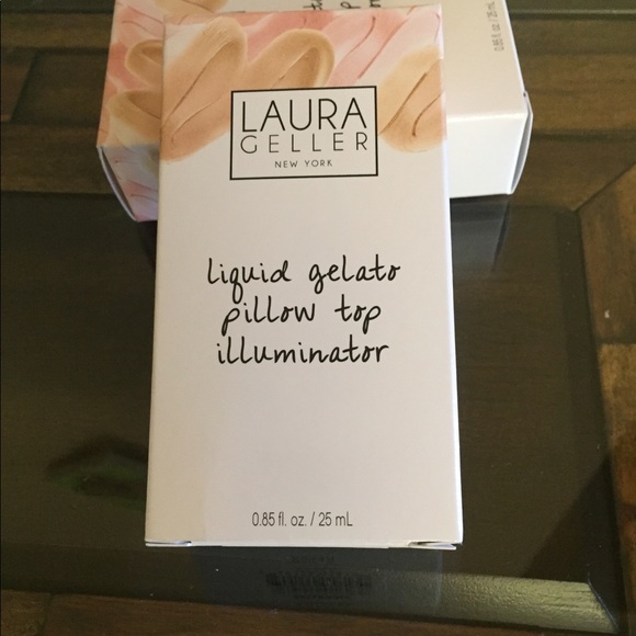 Laura Geller liquid illuminator face highlighter - Picture 6 of 7
